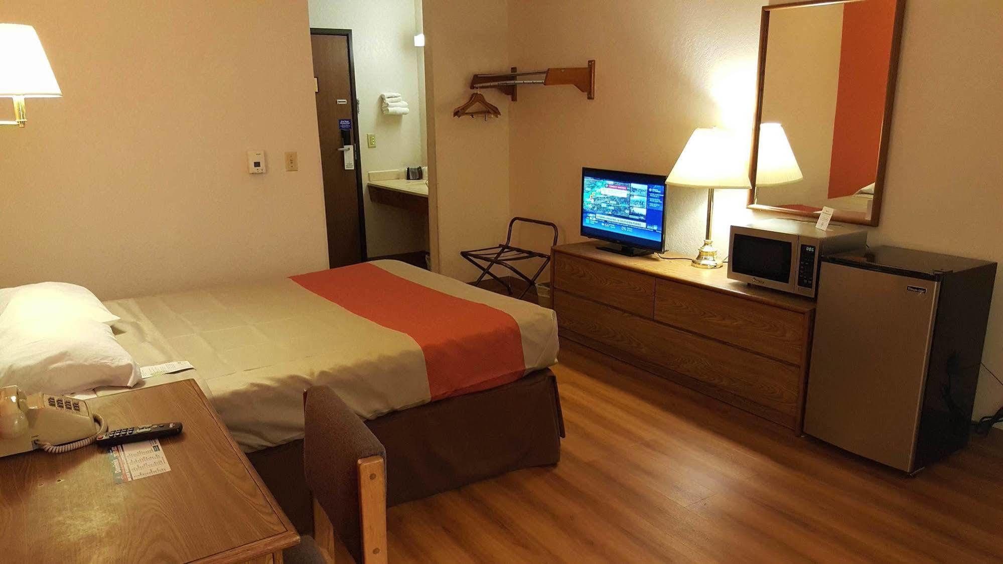 Motel 6-Saukville, Wi Esterno foto